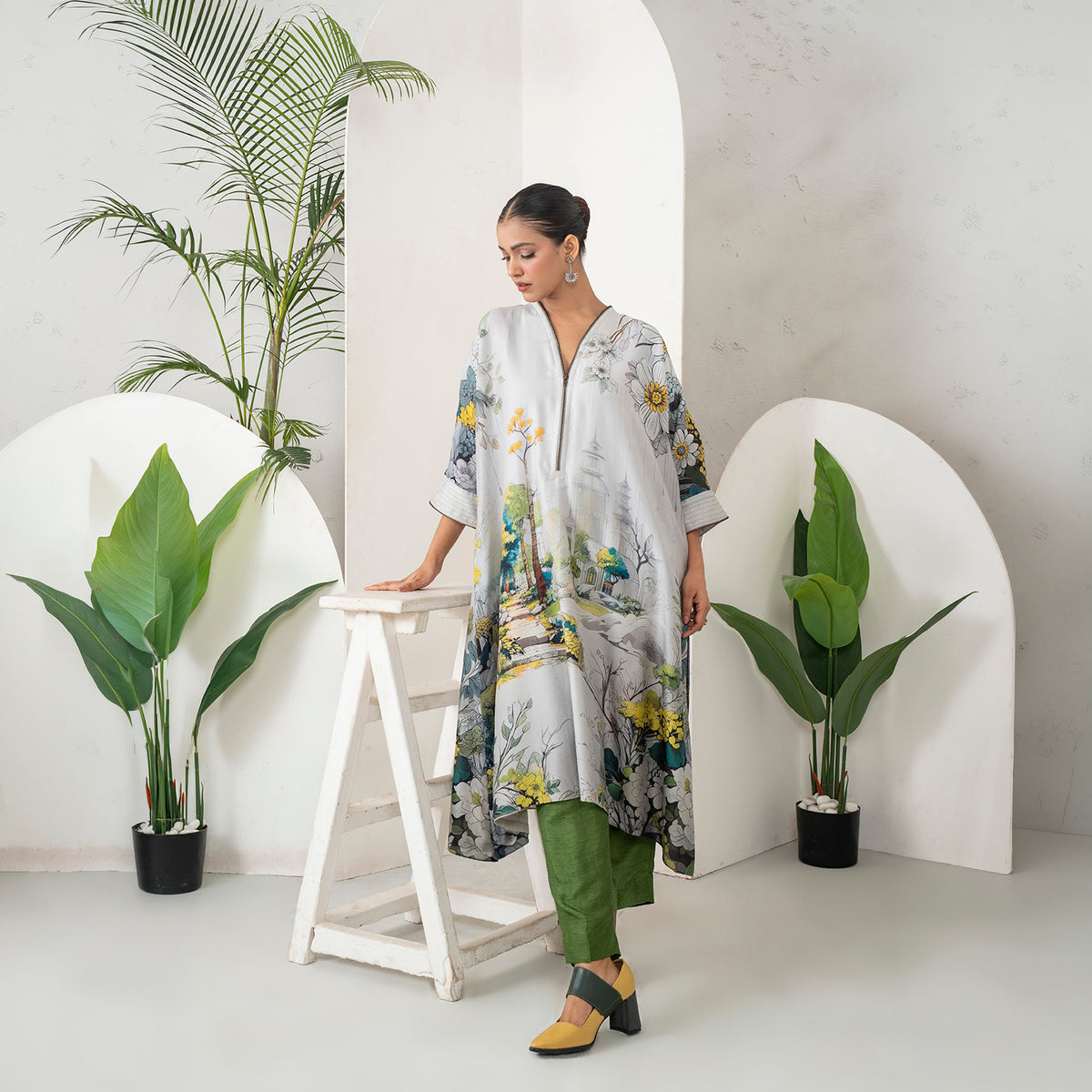 Grey Silk Chanderi Painterly Landscape Printed Zippered Dress (1 PC)
