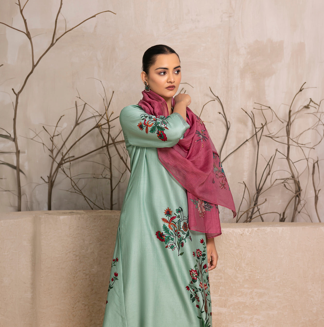 Old Rose Thin Chanderi Floral Printed Stole (1 PC)