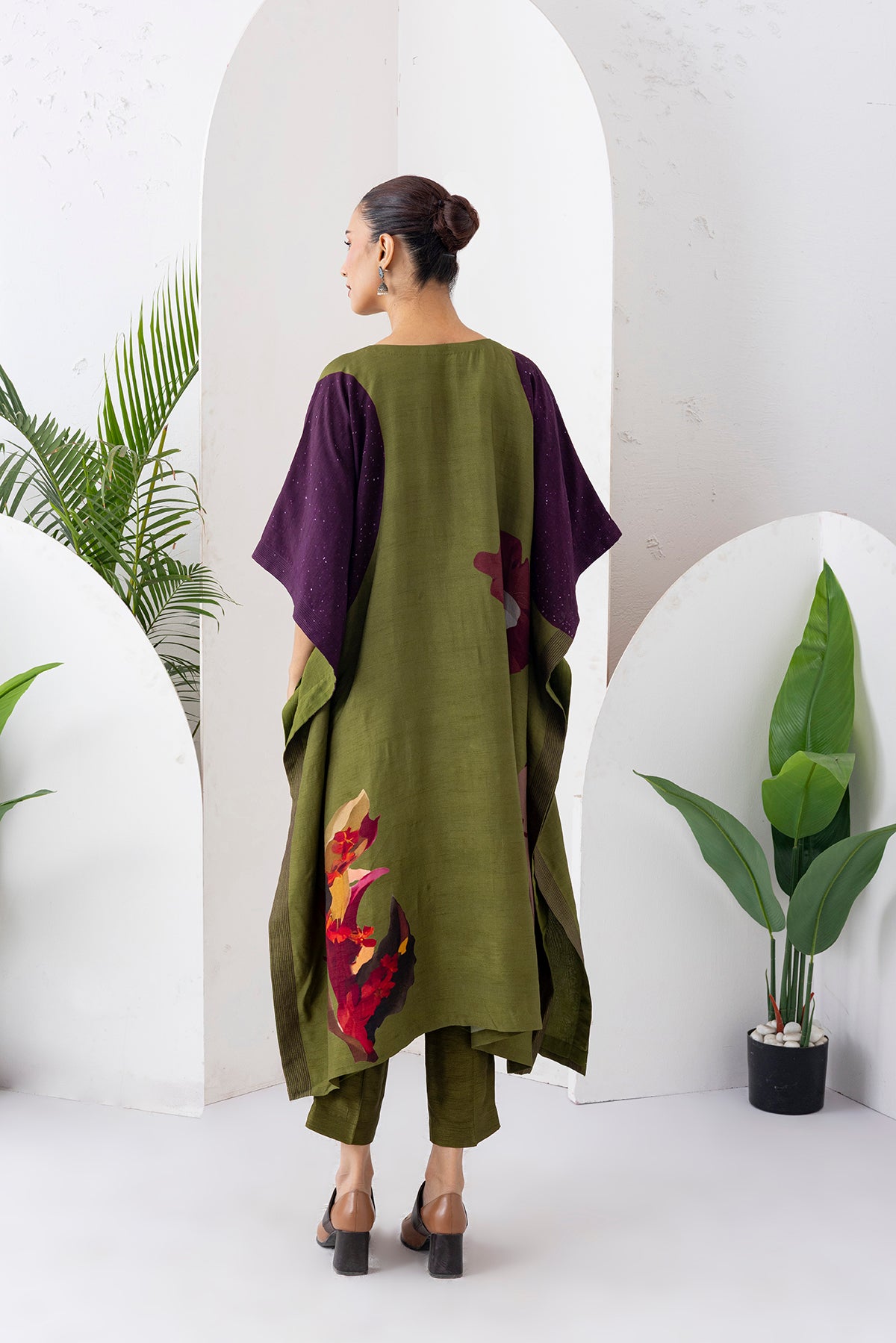 Leaf Green Viscose Dupion Printed Kaftan (1 PC)