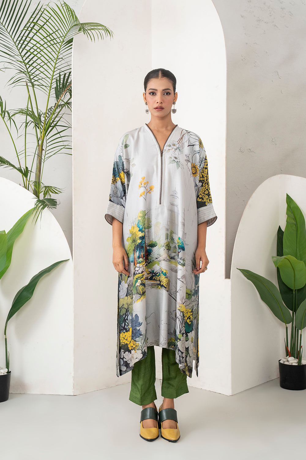 Grey Silk Chanderi Painterly Landscape Printed Zippered Dress (1 PC)
