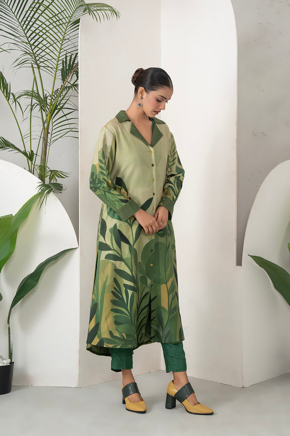 Shades Of Green Silk Chanderi Lush Jungle Printed Dress (1 PC)