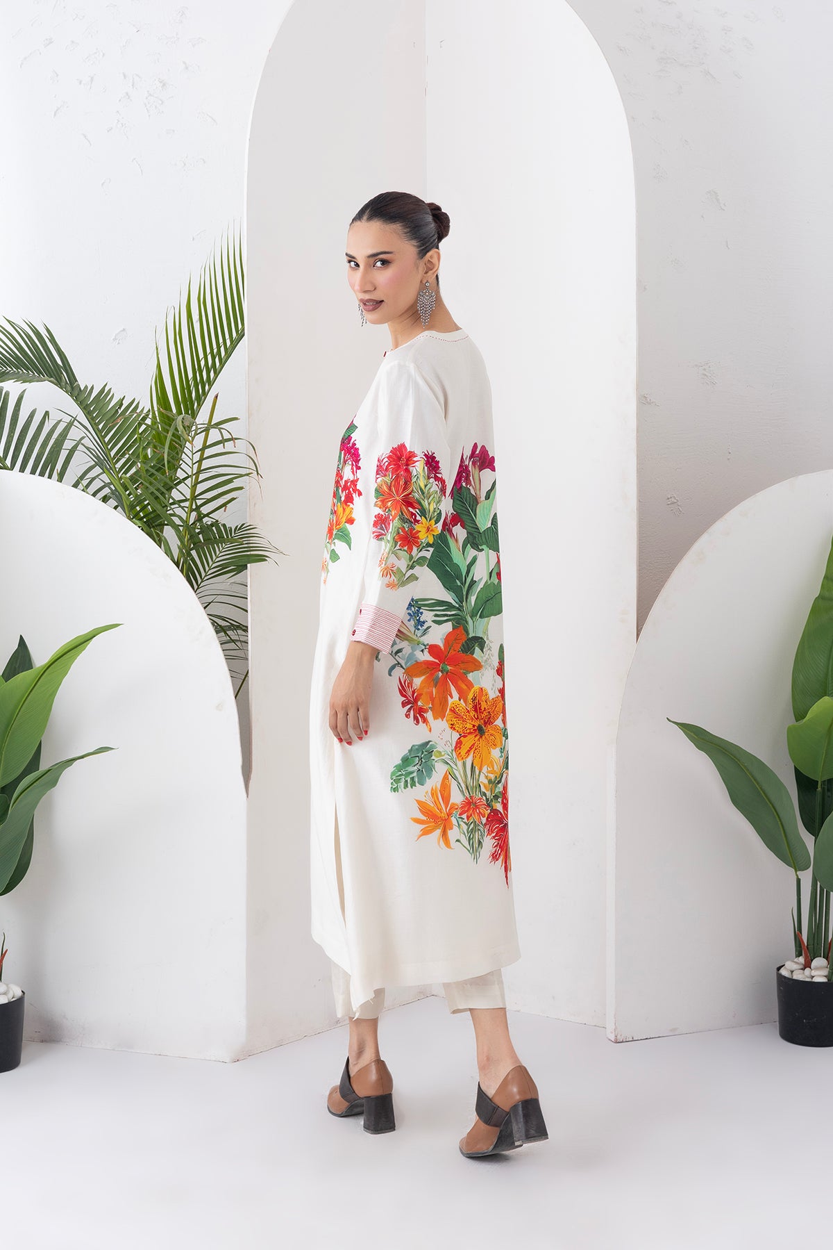 Ivory Silk Chanderi Tunic With Artistic Floral Placement Prints (1 PC)
