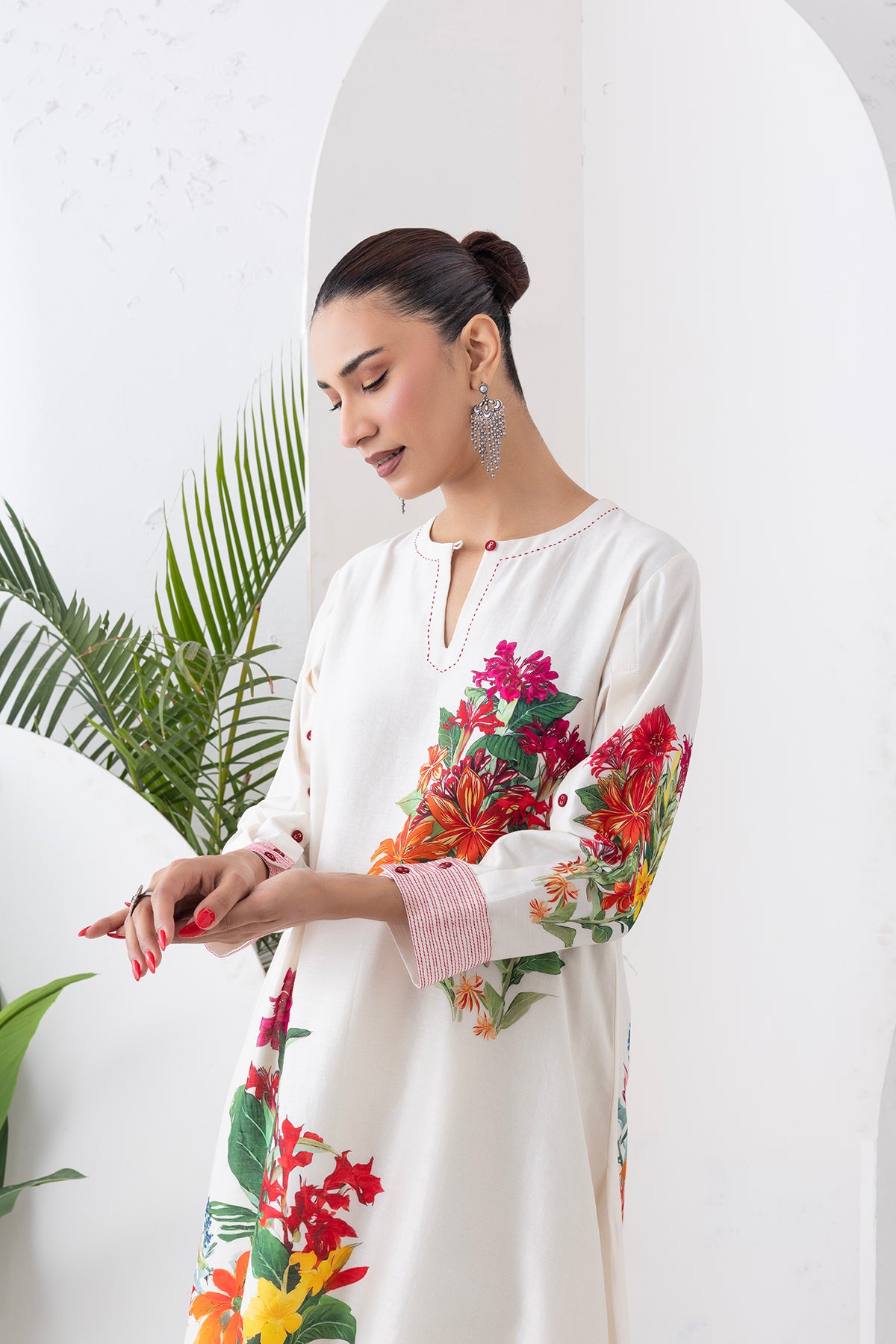 Ivory Silk Chanderi Tunic With Artistic Floral Placement Prints (1 PC)